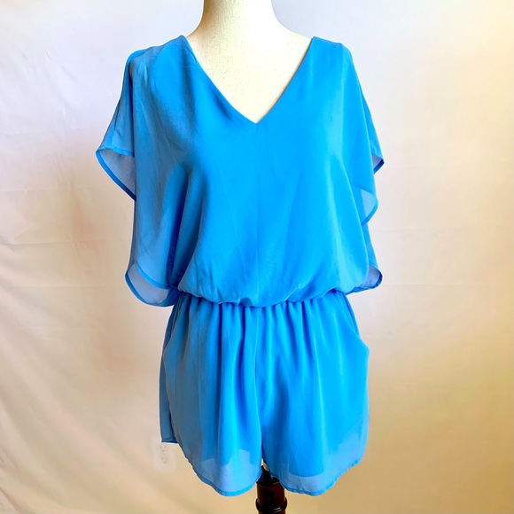 Gianni Bini Pants - GB Gianni Bini Sz S Romper shorts ~ Blue PRETTY